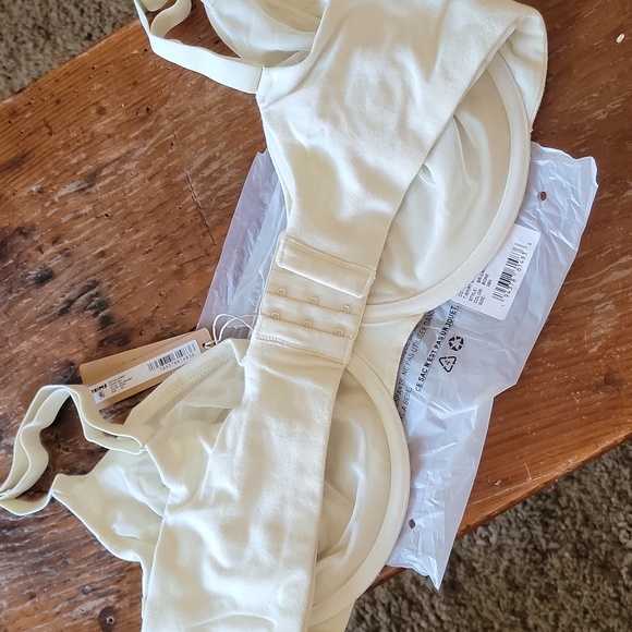 SKIMS T-SHIRT Bra 38H - Picture 4 of 5